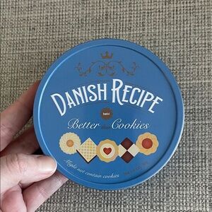 NWOT Anthropologie Sweet Tins Jewelry Box